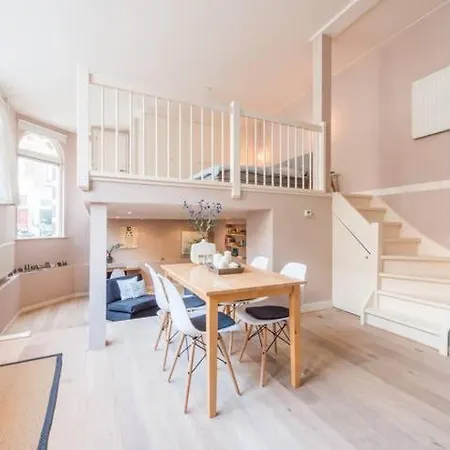 Hip Split Level On The Ground Floor Appartement *